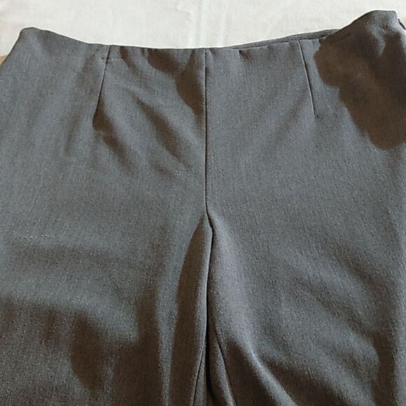 Gray Slacks Hearts of palm 🌴 - Picture 2 of 10